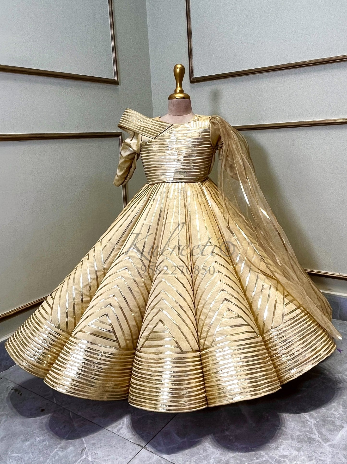 Golden lurex lace hand work gown