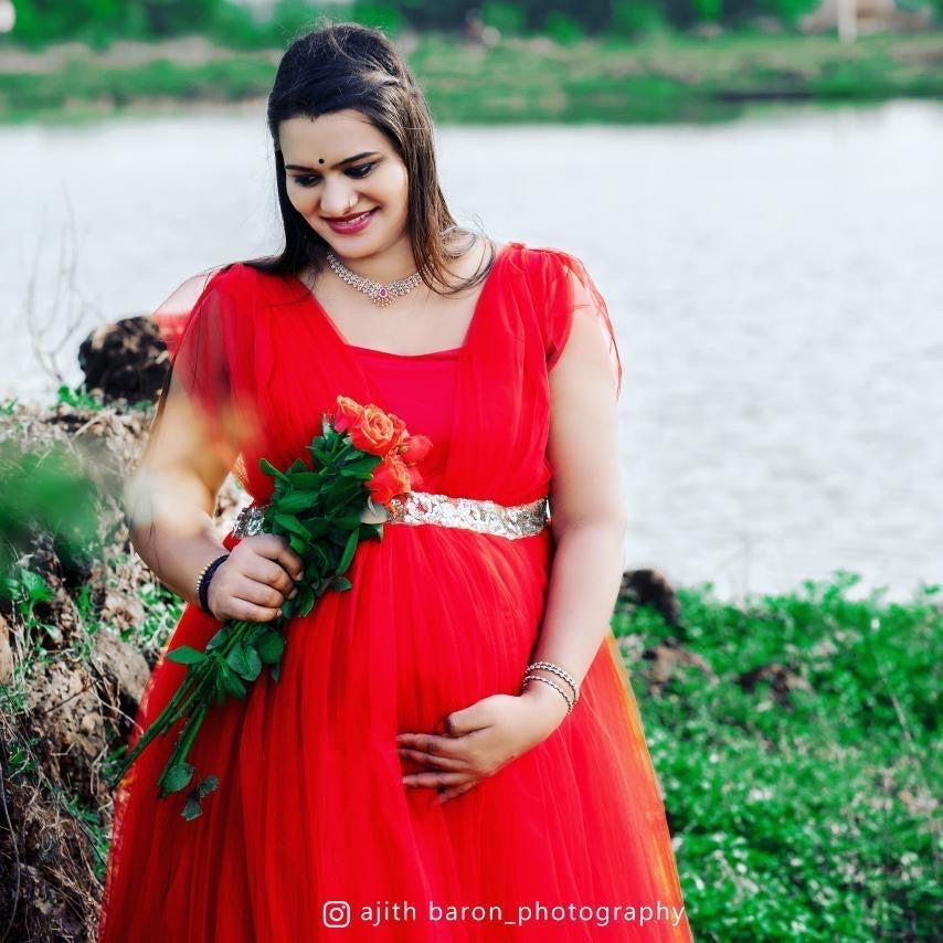 Red Long Frill Gown For Maternity /Pre-wedding shoot – Kulreeti®