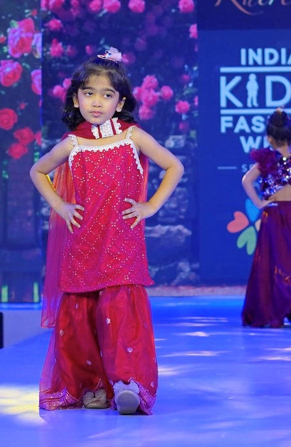 Sample Sale-cherry red set Size: 3-4Y & 4-5Y