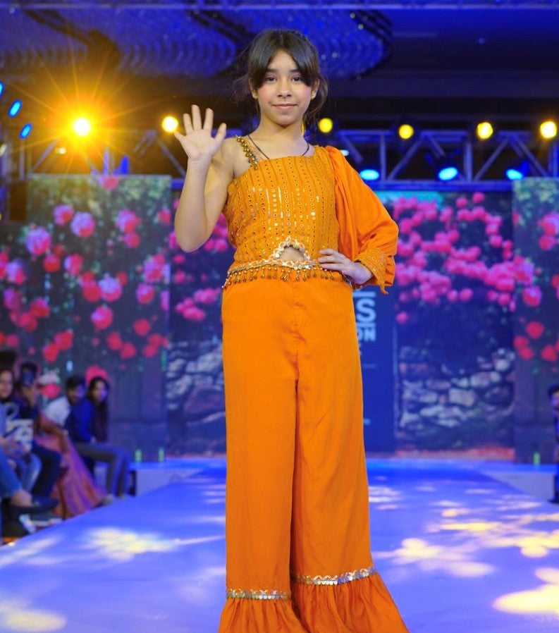 Sample Sale-Size: 11-12Y & 12-13Y