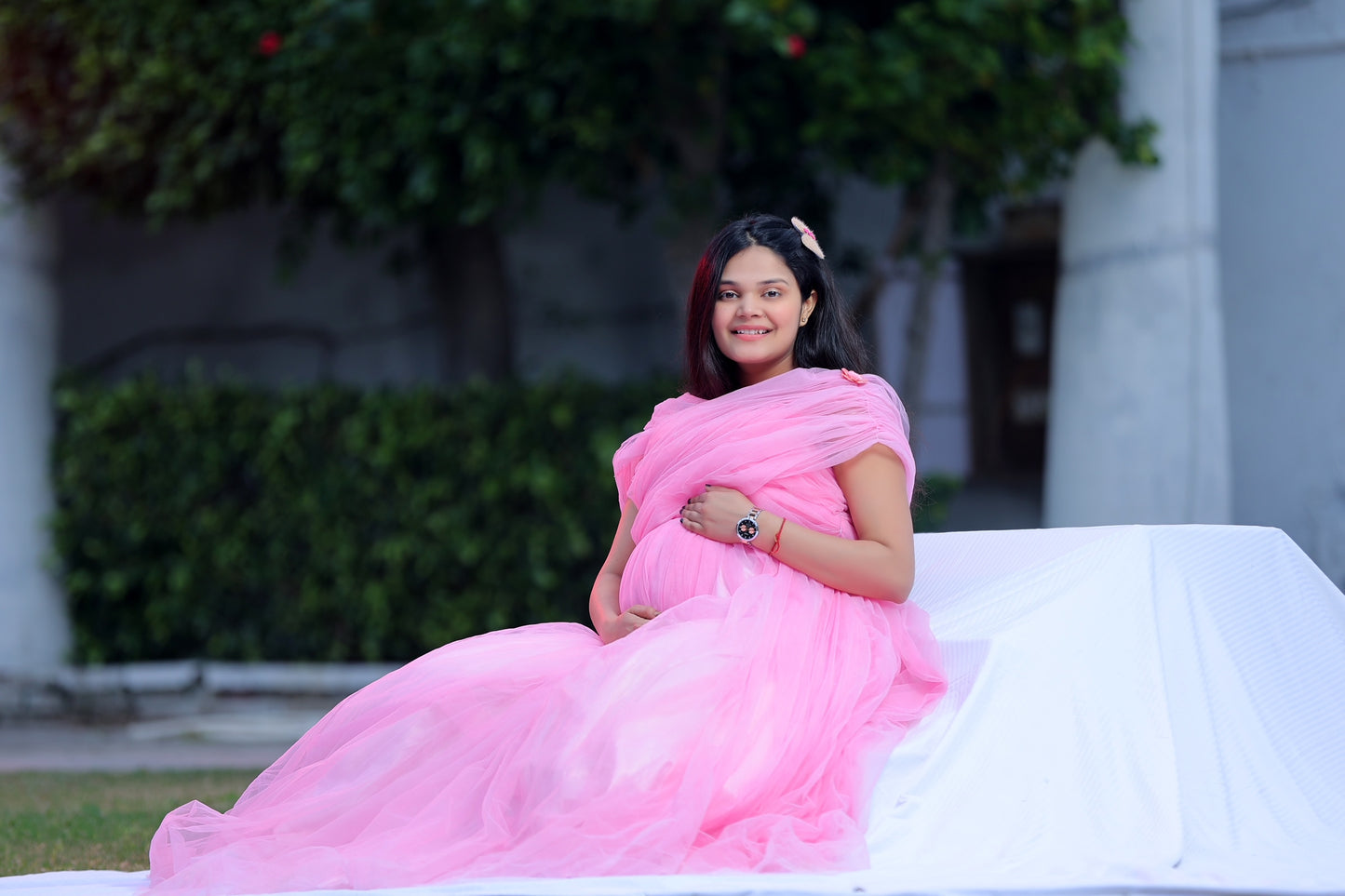 Pink Long Frill Gown For Maternity /Pre-wedding shoot