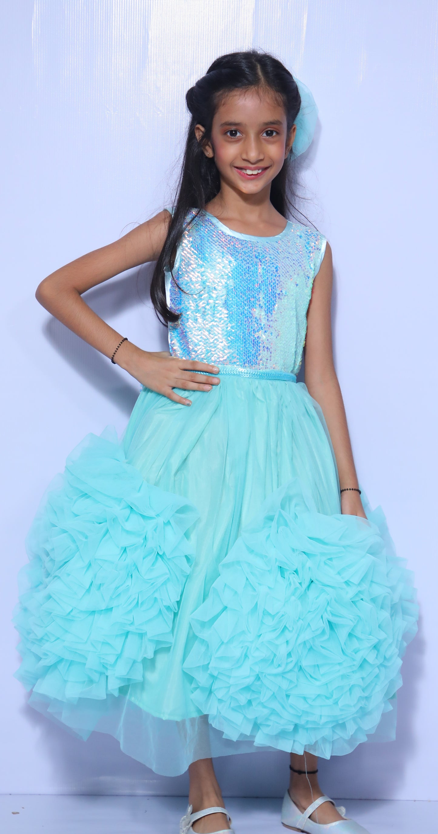 Sample Sale light blue  Frill dress6-9yrs