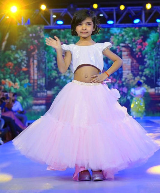 Sample Sale- pink lehenga Size: 4-5Y & 5-6Y